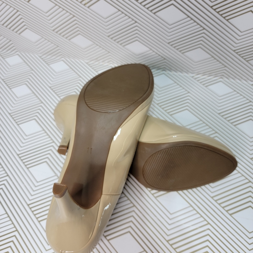 Kelly & Katie Isabel Nude Tan Beige Patent Classic Pump Heels Women’s Size 11M. - Picture 5 of 10
